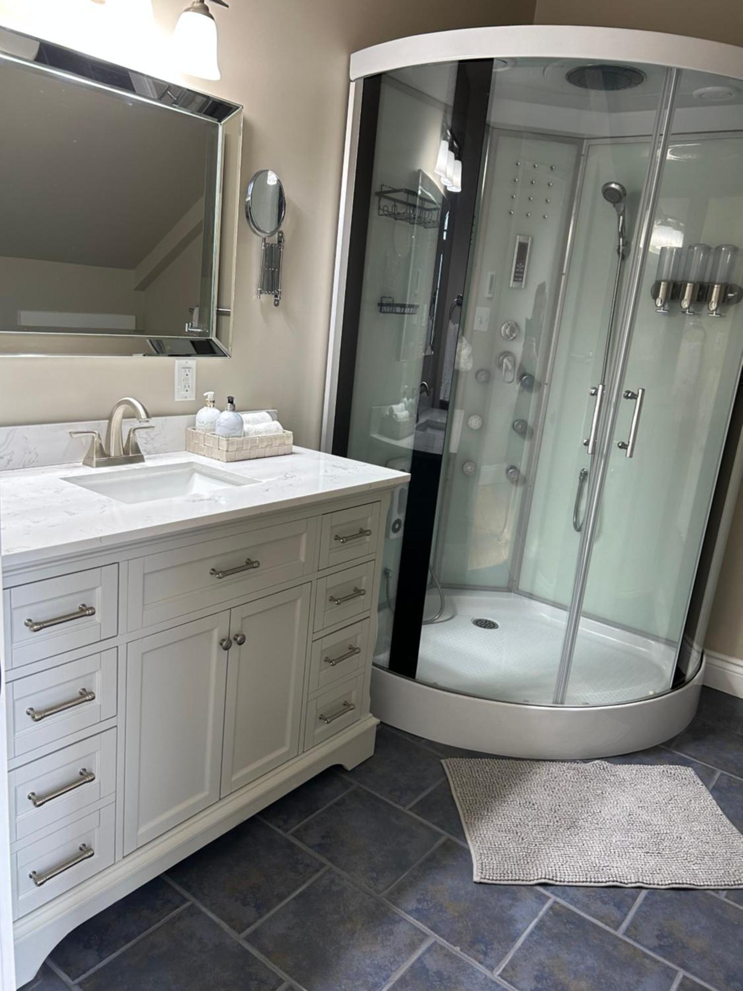 Tides Inn Guest Suites Halls Harbour Eksteriør billede