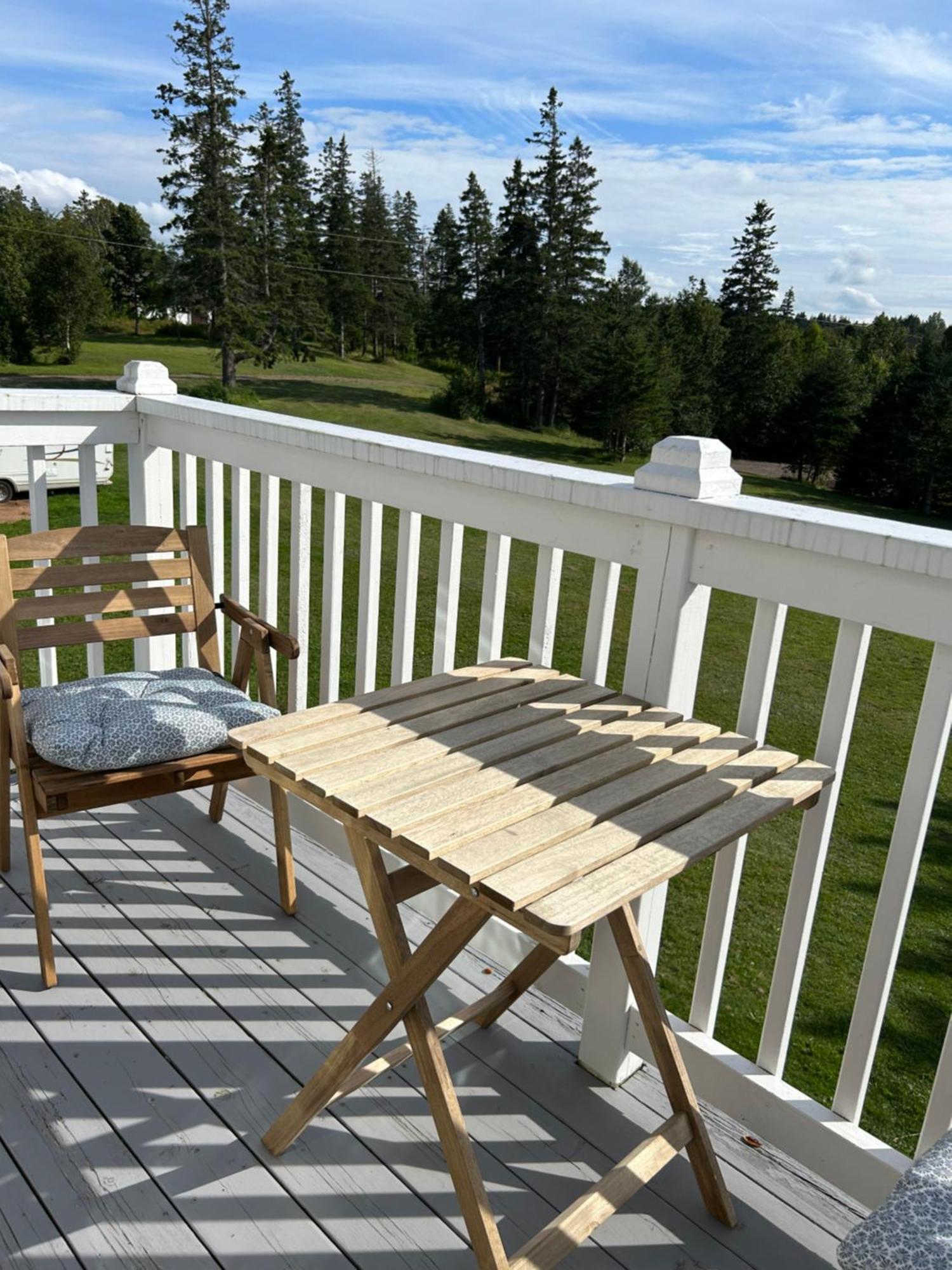 Tides Inn Guest Suites Halls Harbour Eksteriør billede