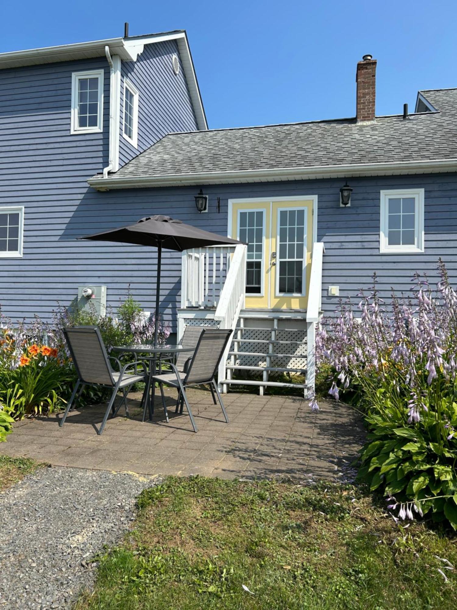 Tides Inn Guest Suites Halls Harbour Eksteriør billede